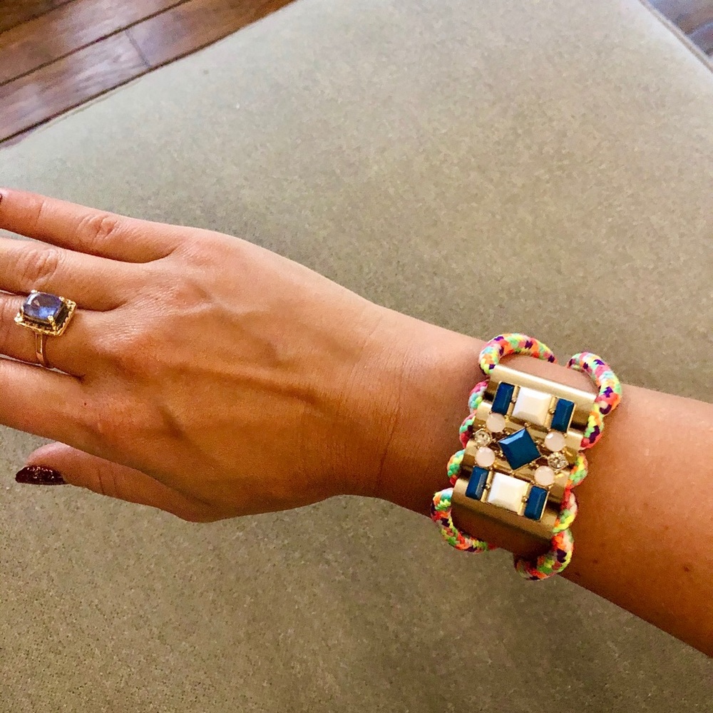 Cool neon 90s bracelet with golden detail